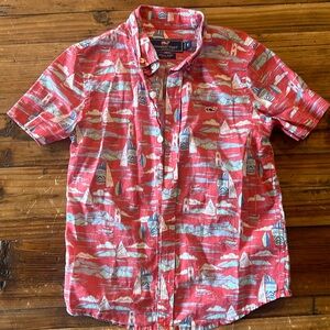 Boys size 6 Vineyard Vines button down collared tee